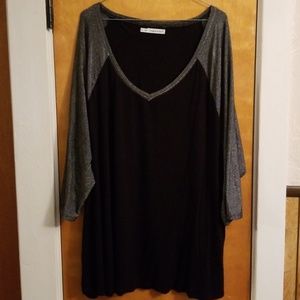 Ladies V-neck Dress Tee